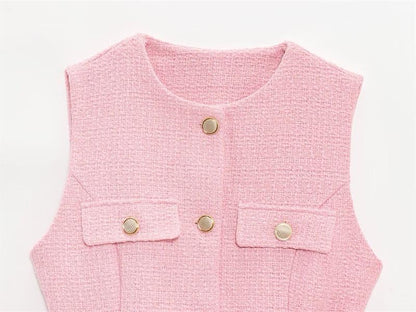 SOUTHWEST UNLIMITED tweed gilet featuring a classic design with a textured fabric and a stylish collar.