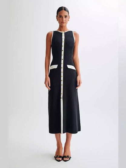 SOUTHWEST UNLIMITED Alise long dress featuring a flowing design and vibrant floral pattern against a soft background.
